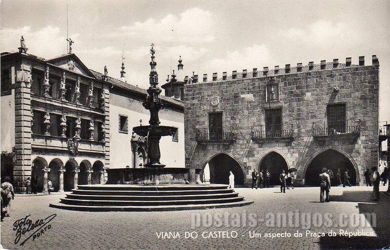 Bilhete postal antigo de Viana do Castelo, Praça da República. | Portugal em postais antigos