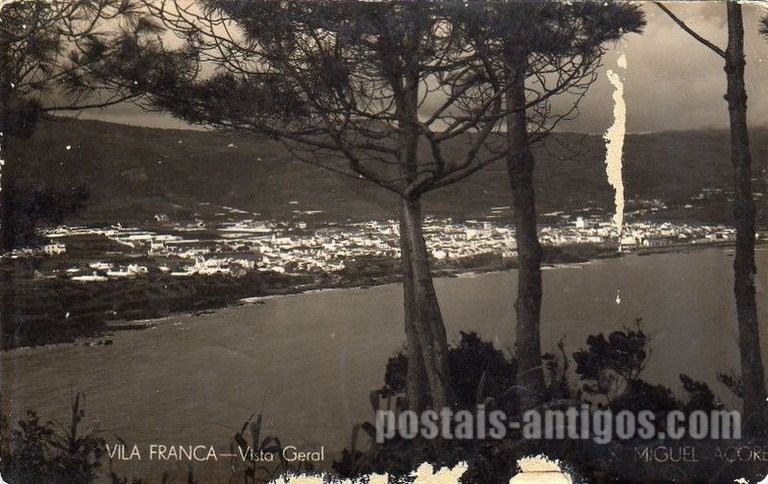 Postal antigo de Vila Franca do Campo, Portugal: Açores - Ilha de São Miguel - Vista geral.