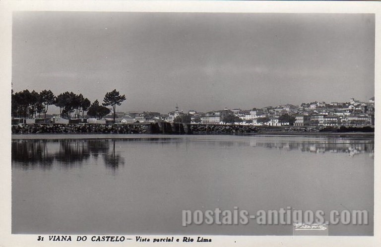 Bilhete postal antigo de Viana do Castelo, Vista parcial e rio Lima. | Portugal em postais antigos
