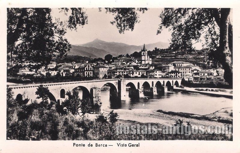 Bilhete postal ilustrado da Ponte de  Ponte da Barca, vista geral 